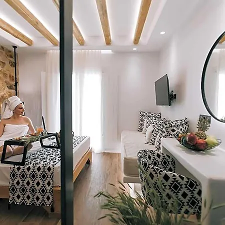 Hotel Rodillo Naxos City